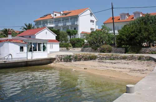 Apartments By The Sea Barbat (rab) - 4977