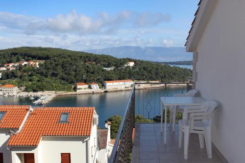 Apartments With A Parking Space Jelsa (hvar) - 8765