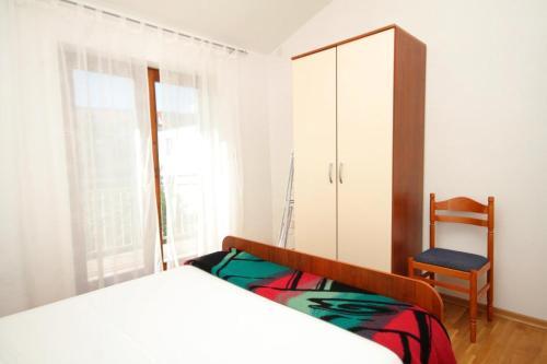 Apartments With A Parking Space Jelsa (hvar) - 8765