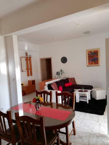 Apartment Gsk Split