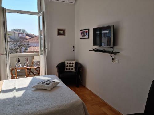 Hostal Rooms Tisa Old Town