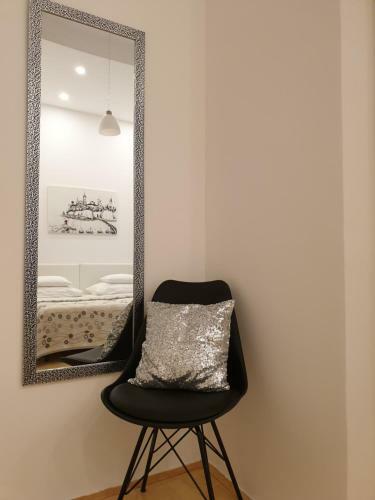 Hostal Rooms Tisa Old Town