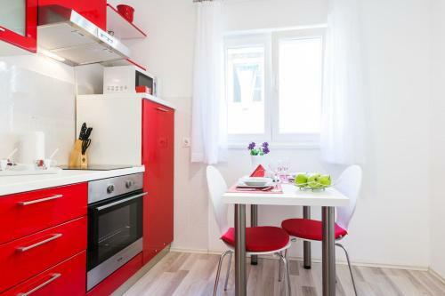 Bagi Apartment In Old Town Center