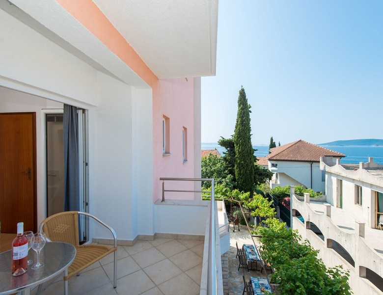 Apartments Kairos