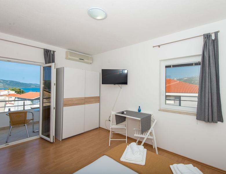 Apartments Kairos