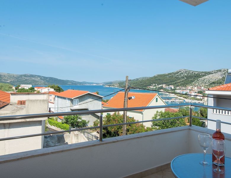 Apartments Kairos