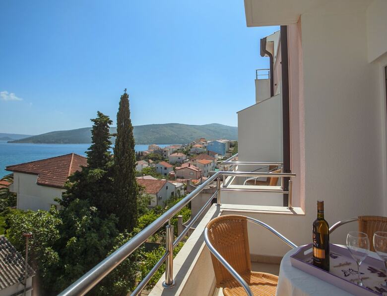 Apartments Kairos
