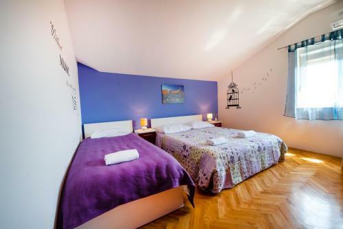 Hostal Mareta Guesthouse