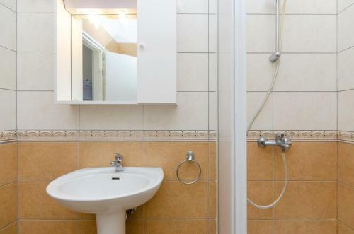 Apartment In Crikvenica With One-bedroom 3