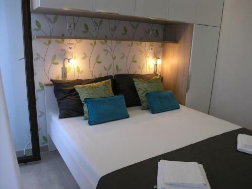 Apartments Dobrila