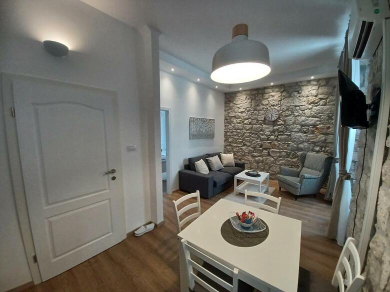 Hostal Placeta Apartments