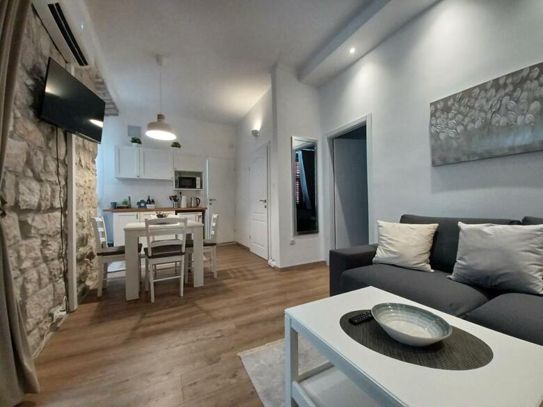 Hostal Placeta Apartments