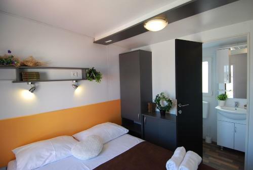 Superior Mobile Homes In Camping Kastanija