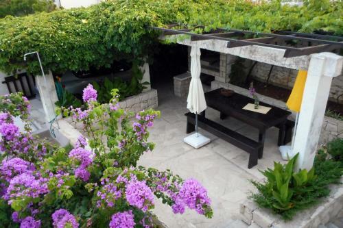 Apartment Povlja 715a