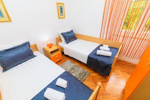 Apartment Kastel Luksic 12872a