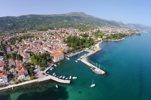 Apartment Kastel Luksic 12872a