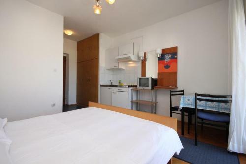 Apartamentos Studio Baska Voda 6773a