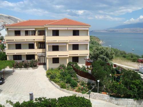 Apartment Pag 11487b