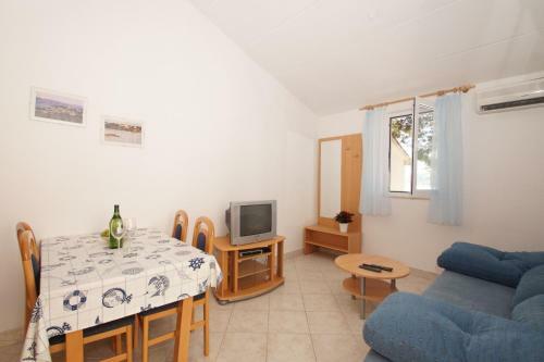 Lumbarda Resort Apartment