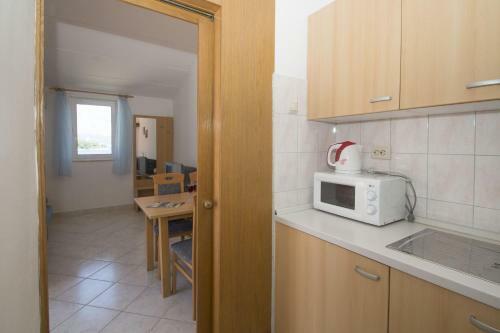 Lumbarda Resort Apartment