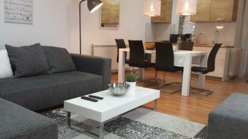 City Lights Apartment