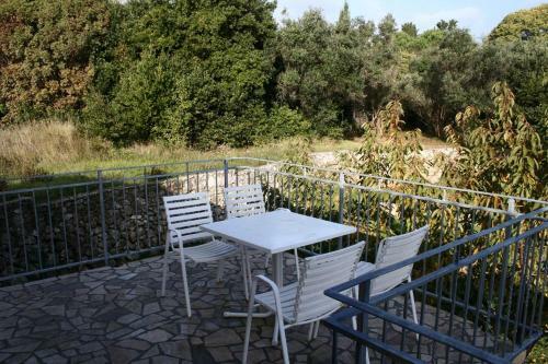 Apartment Nerezine 2519a