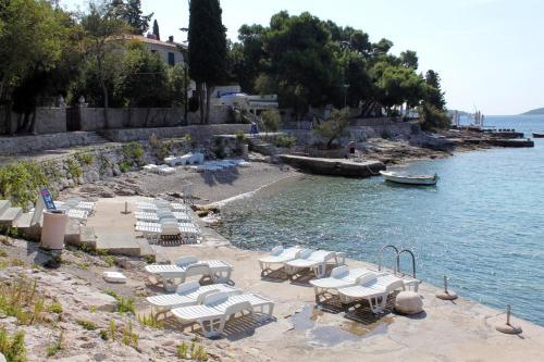 Apartments With A Parking Space Hvar - 5719