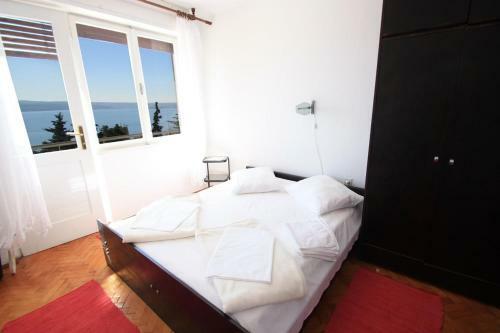Apartment In Dramalj 5778