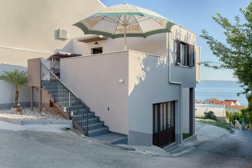Apartment Dijana Podstrana