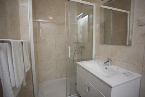 Apartments Bota