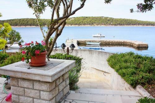 Hostal Triple Room Barbat 4973c