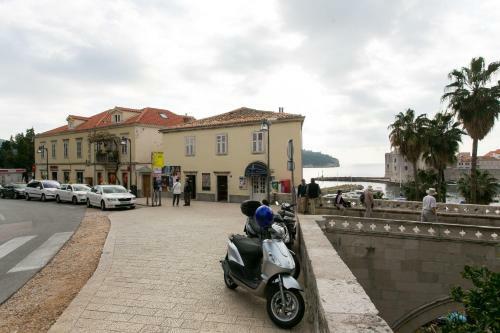Hostal Dubrovnik Sunset Apartments