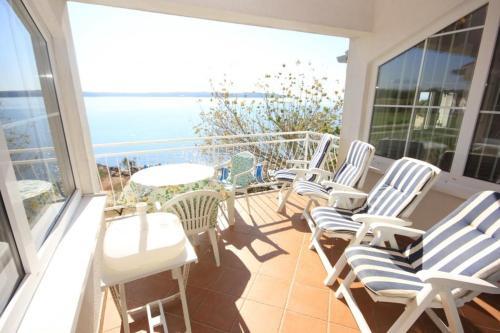 Family Friendly Seaside Apartments Novigrad - 7118