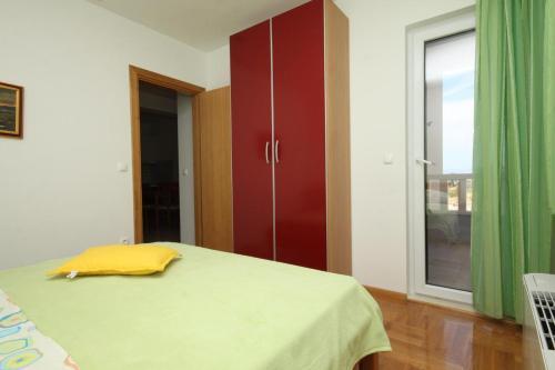 Apartment Makarska 3751f