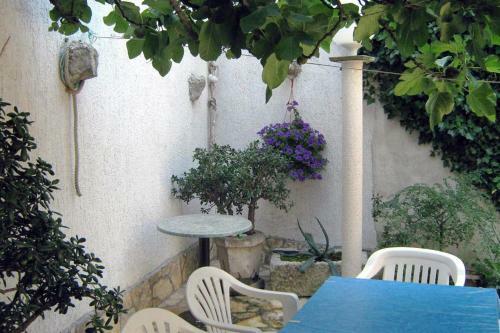 Apartments With Wifi Novi Vinodolski - 2382