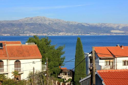 Apartment Slatine 2039a