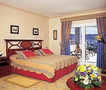 Hotel Reveron Plaza