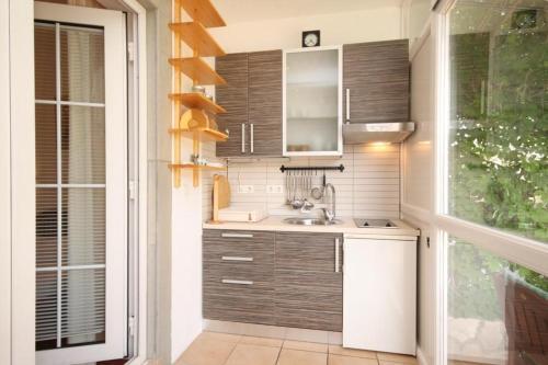 Apartments With A Parking Space Jelsa (hvar) - 8732