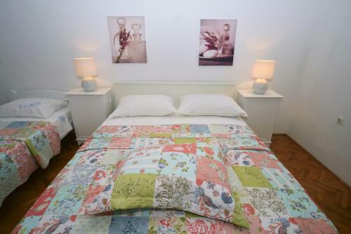 Apartments And Rooms Lago Rupa