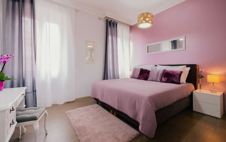 D&a Center Apartments