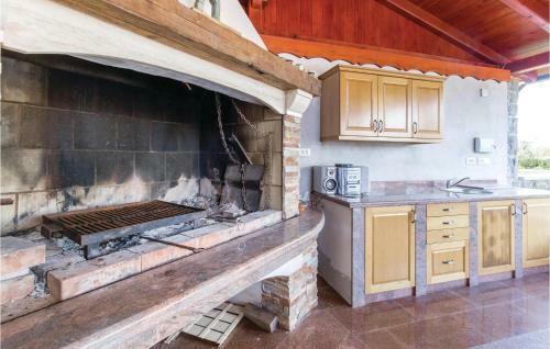 Holiday Home Jurdani 02