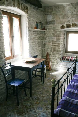 Apartments Azimut