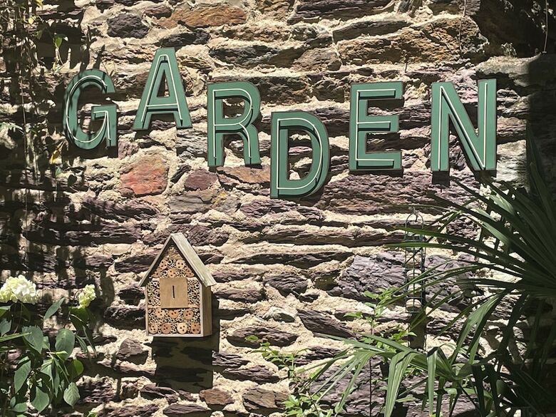 Garden Hotel