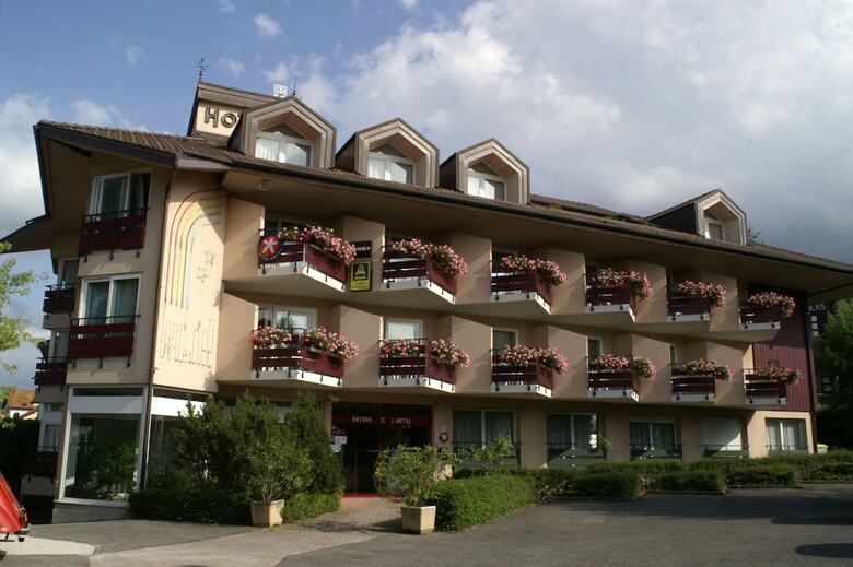 Hotel L'arc En Ciel