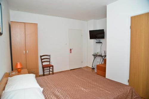Hostal El Mirador Rooms