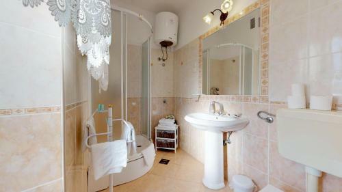 Radovani Luxury Apartment With Private Pool