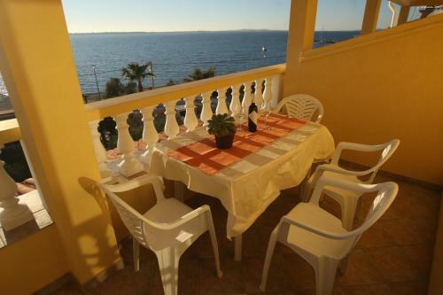Sea View Apartments Nina