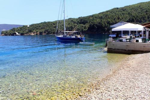 Apartments By The Sea Valun (cres) - 8086