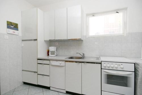 Apartments With A Parking Space Selce (crikvenica) - 5513