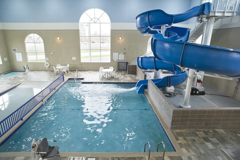 Holiday Inn Express Hotel & Suites Brookings